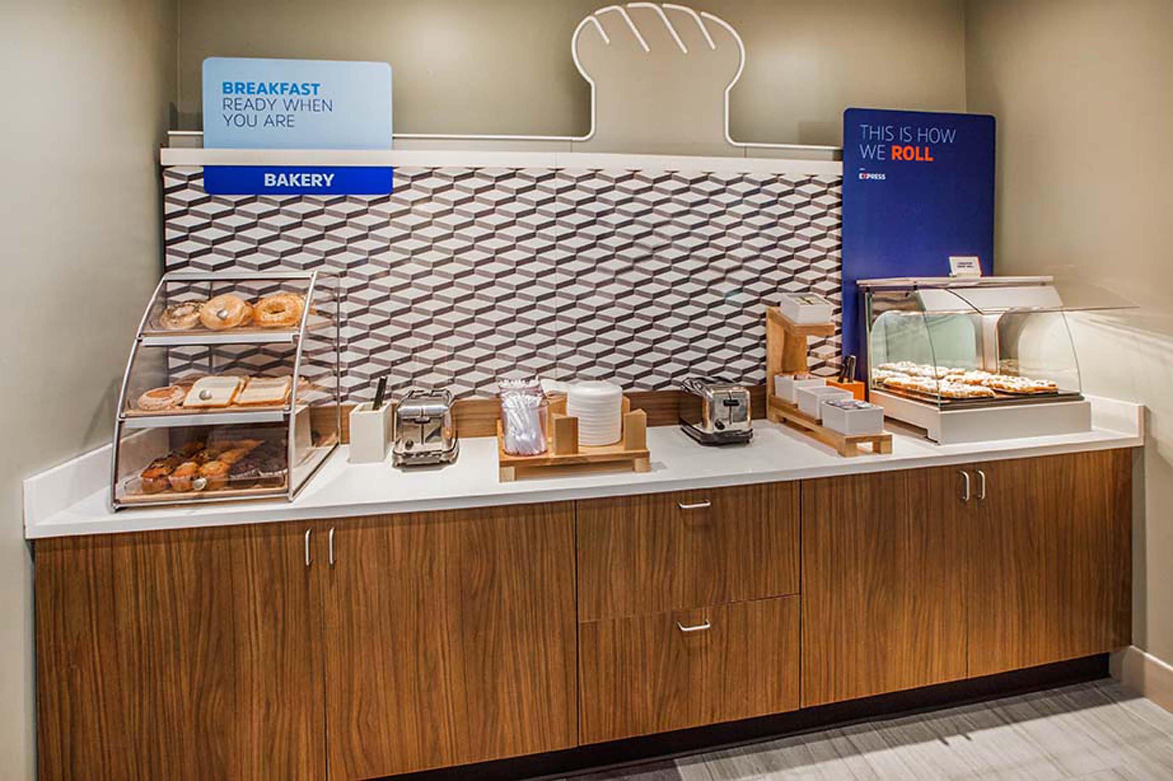 Holiday Inn Express & Suites Nampa - Idaho Center By Ihg Dış mekan fotoğraf